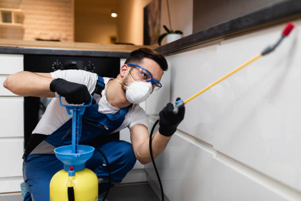 Best Commercial Pest Control Services  in Ohatchee, AL